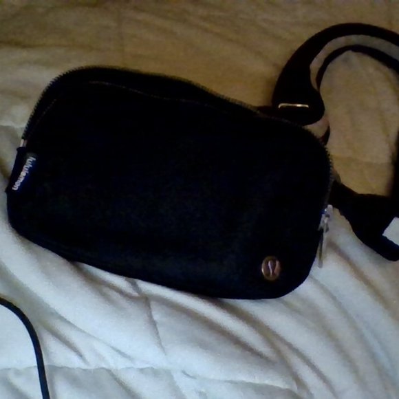 lululemon athletica Handbags - Mini Lululemon Belt Bag